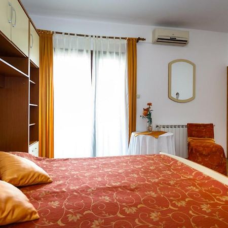 Rooms Mimi Veglia Exterior foto